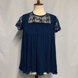 {Altar’d State} Lace short sleeve top